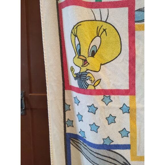 Vintage 2000 Looney Tunes Tweety Sylvester Daffy Duck Bugs Bunny Beach Towel - Picture 5 of 13